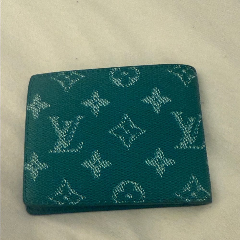 Louis Vuitton Pharrell Green Monogram Heritage Coated Canvas Wallet NWT - Picture 4 of 4